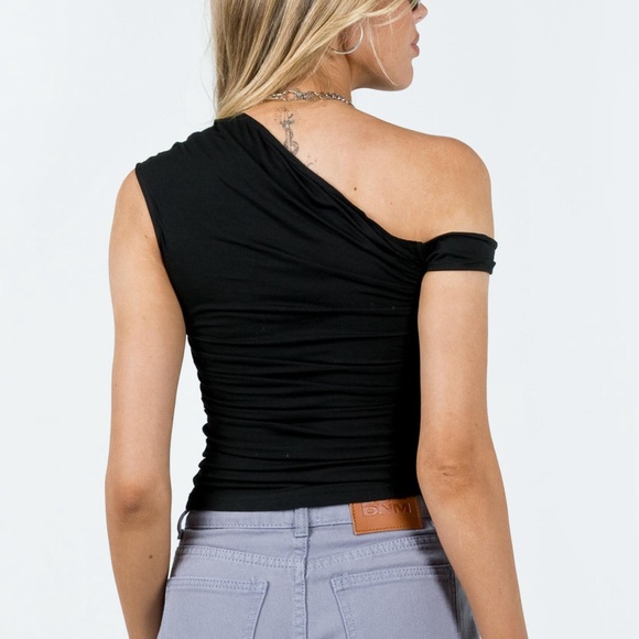 NWOT Princess Polly Beller top black - Picture 3 of 3